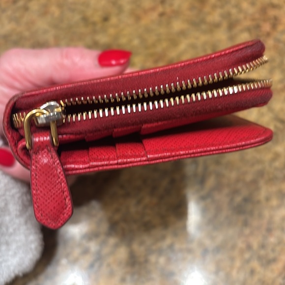 Prada Saffiano short billfold wallet - Picture 7 of 9